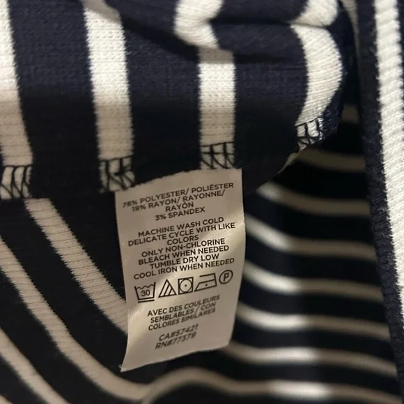 Ann Taylor Women’s Black and White Striped Long Sleeve Top Size Medium - Picture 6 of 6